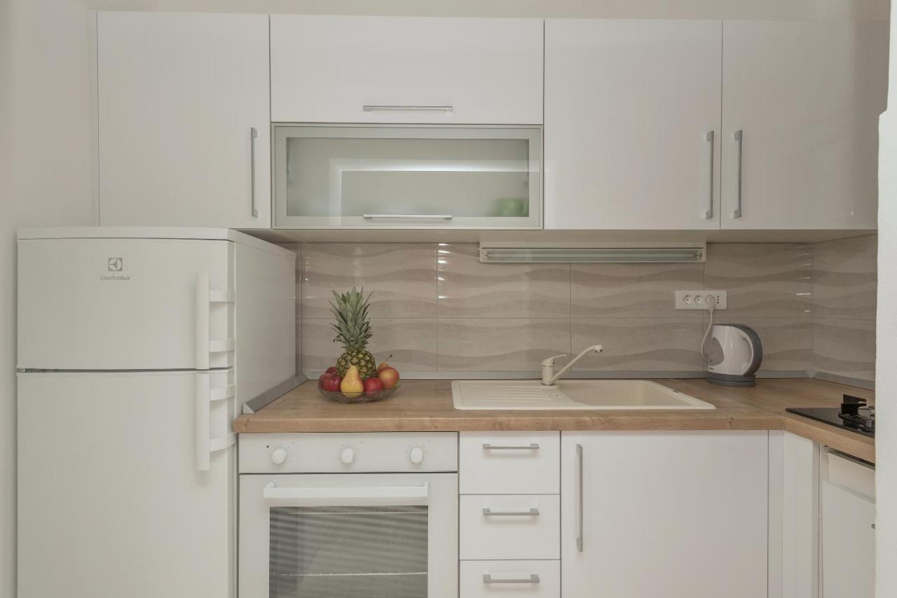 Apartman Pinto Makarska Rum bild