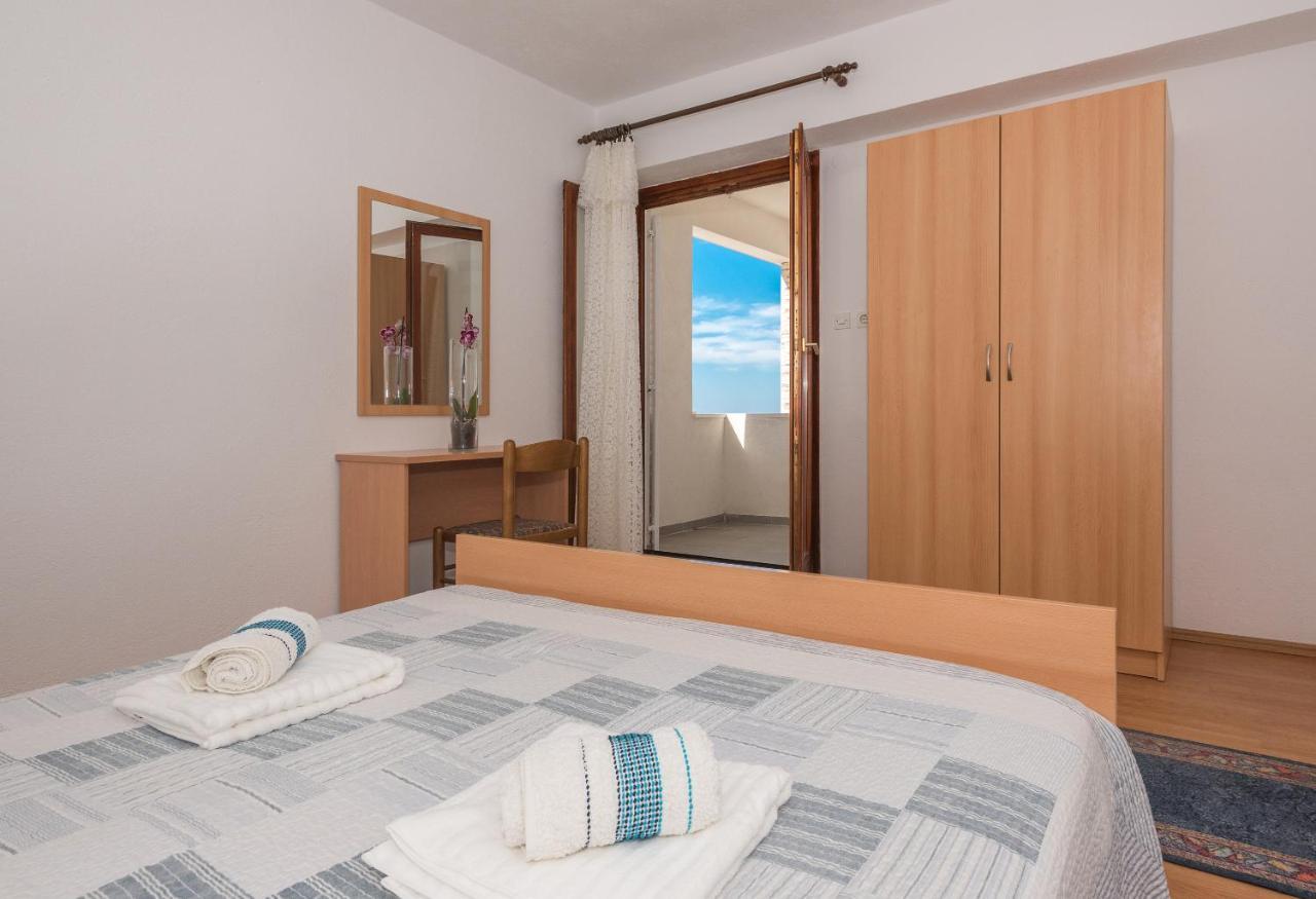 Apartman Pinto Makarska Rum bild