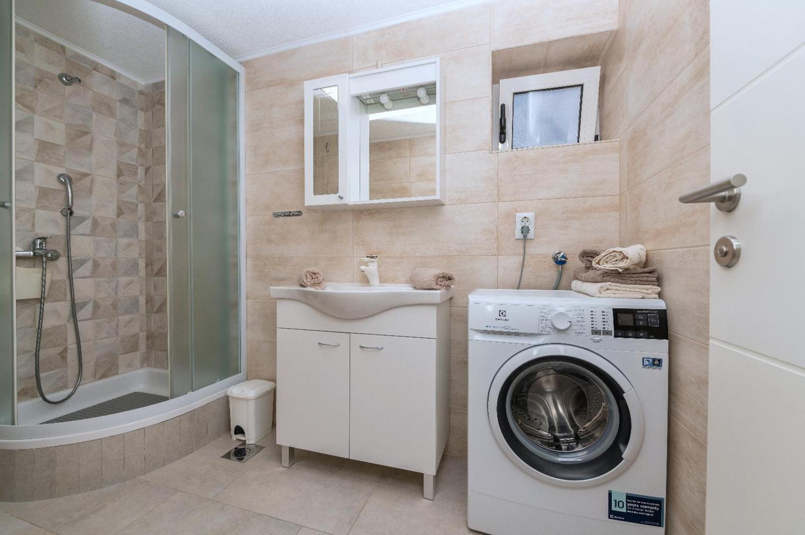 Apartman Pinto Makarska Exteriör bild