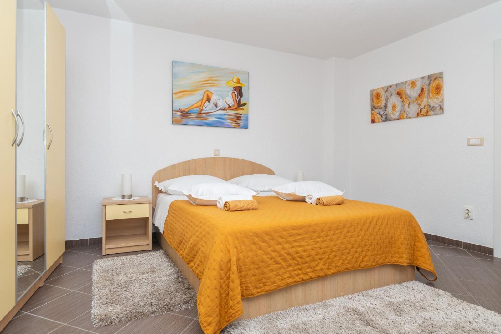 Apartman Pinto Makarska Exteriör bild